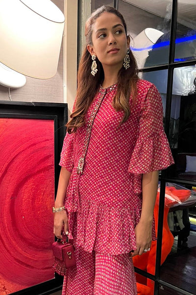 MIRA KAPOOR IN FRIYA