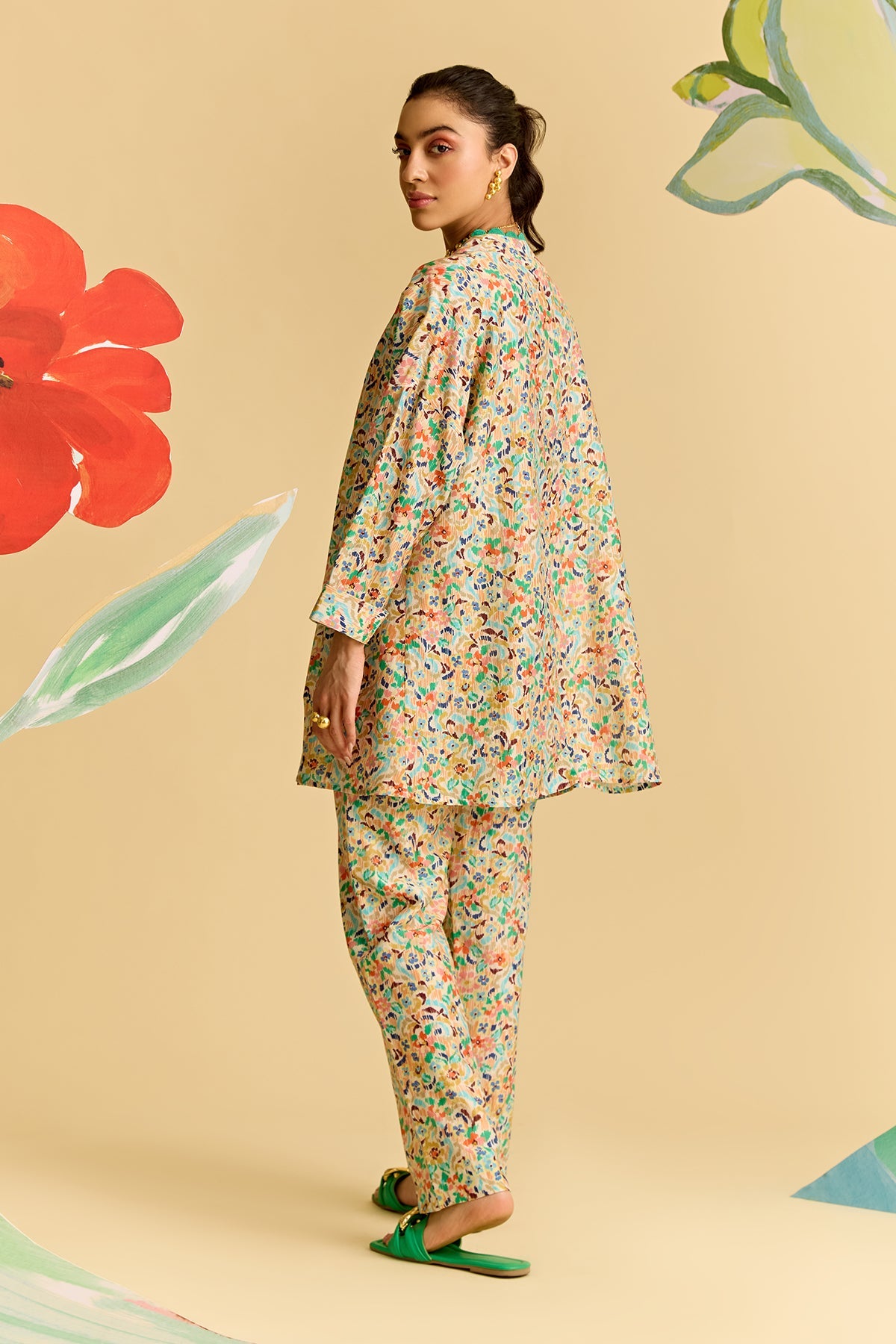 Ivory Multicoloured Printed Cape And Bustirer Paired With Pants And Tie Up Belt