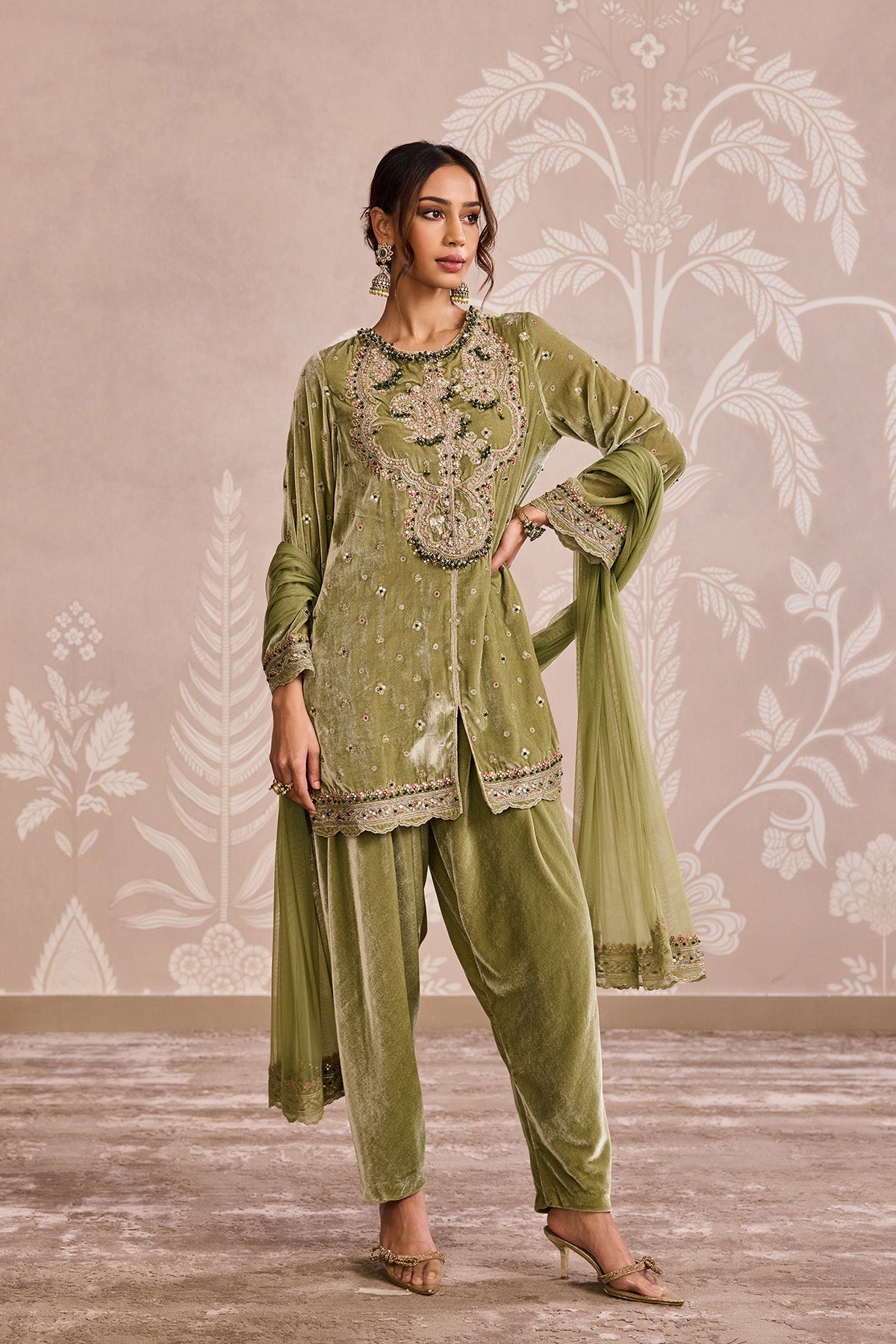 Nishat Kurta Set