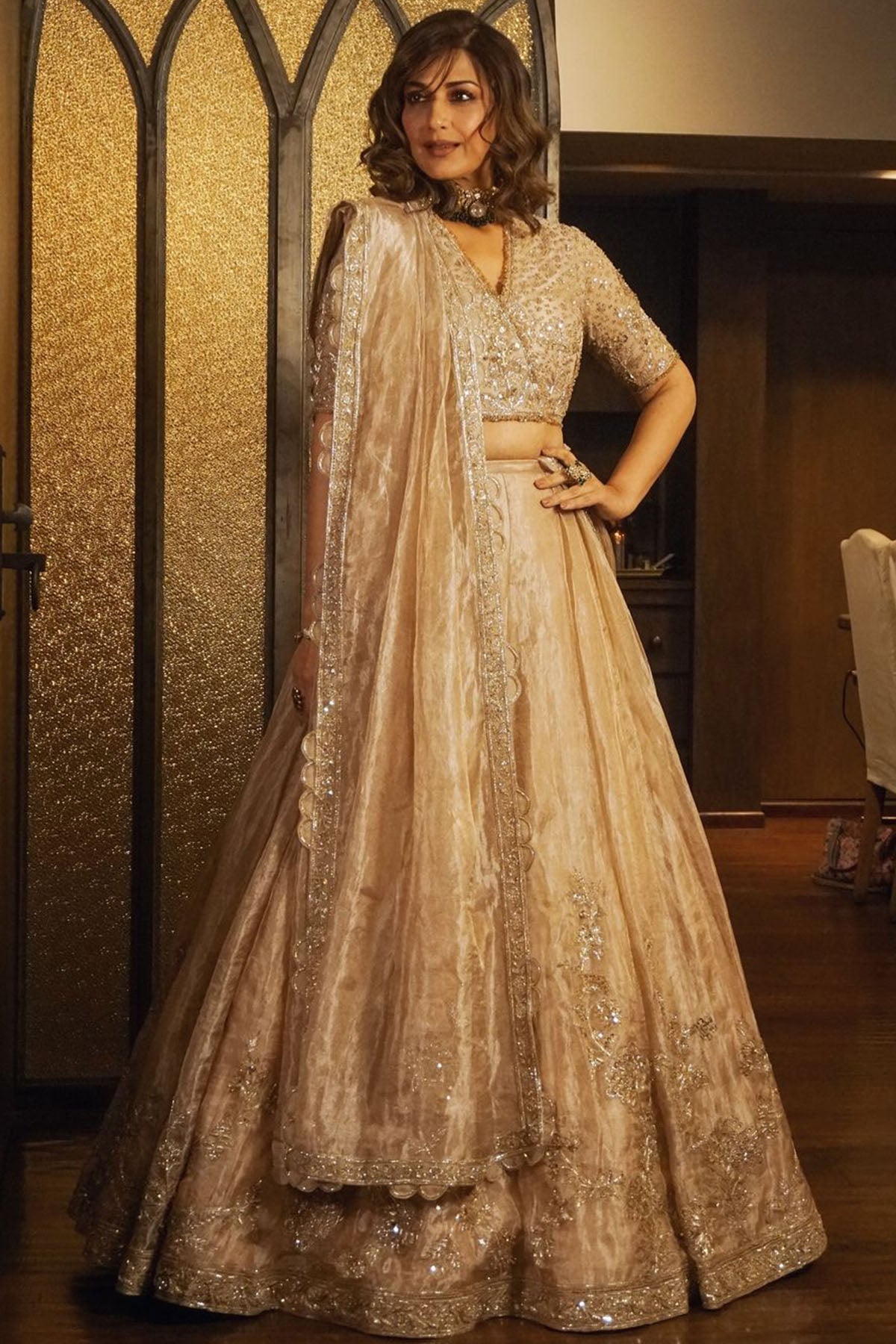 Sonali Bendre in Zarina Lehenga set