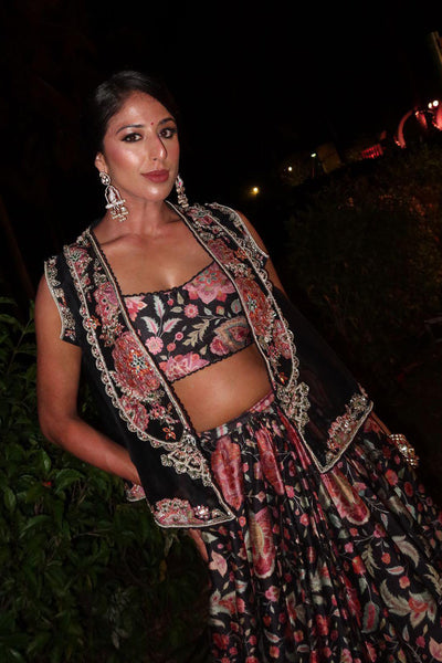 NICOLE MEHTA IN RAZZLE LEHENGA SET