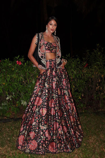 NICOLE MEHTA IN RAZZLE LEHENGA SET