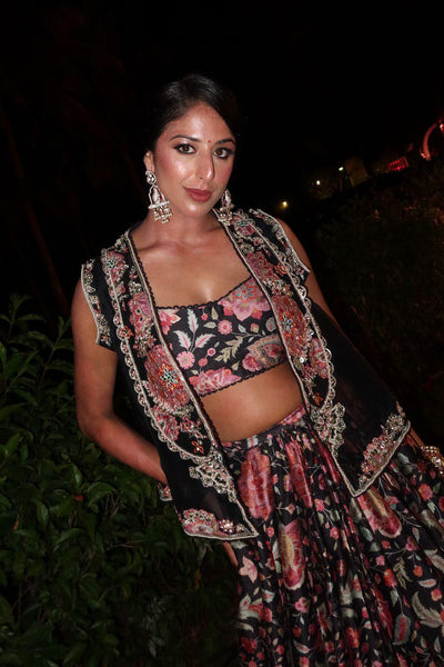 NICOLE MEHTA IN RAZZLE LEHENGA SET