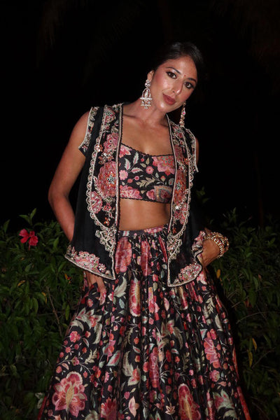 NICOLE MEHTA IN RAZZLE LEHENGA SET