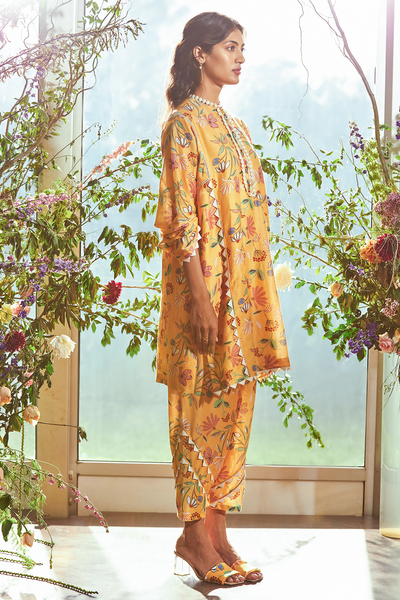 RIDHI-MEHRA-Yellow big floral printed chanderi kurta. Yellow big floral printed salwar pants.