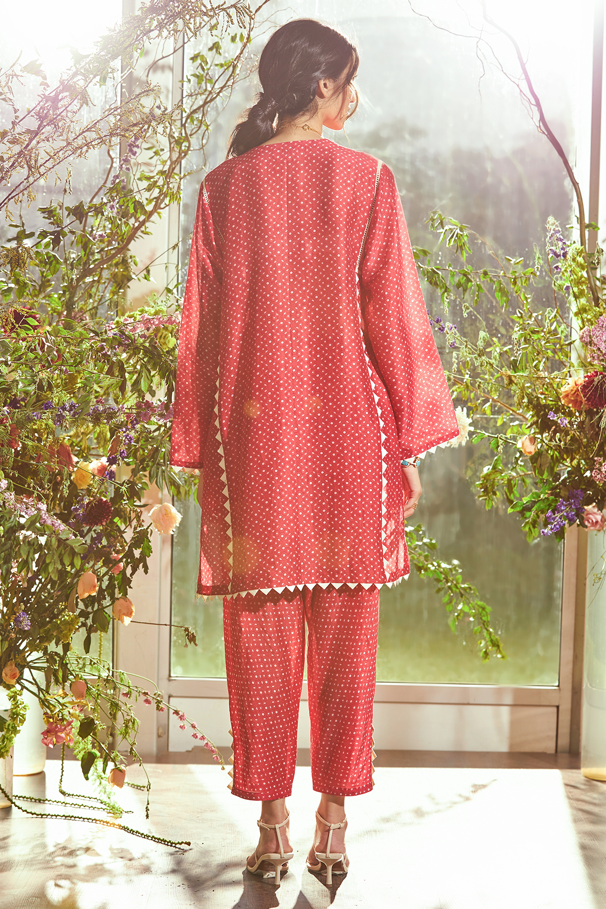 RM-Red folk printed chanderi kurta. Red folk printed chanderi salwar pants.