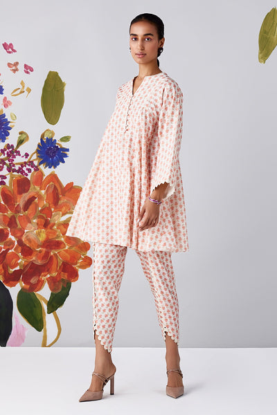 Ridhi-Mehra-Black Multicolored Print flared short kurta with tulip pants