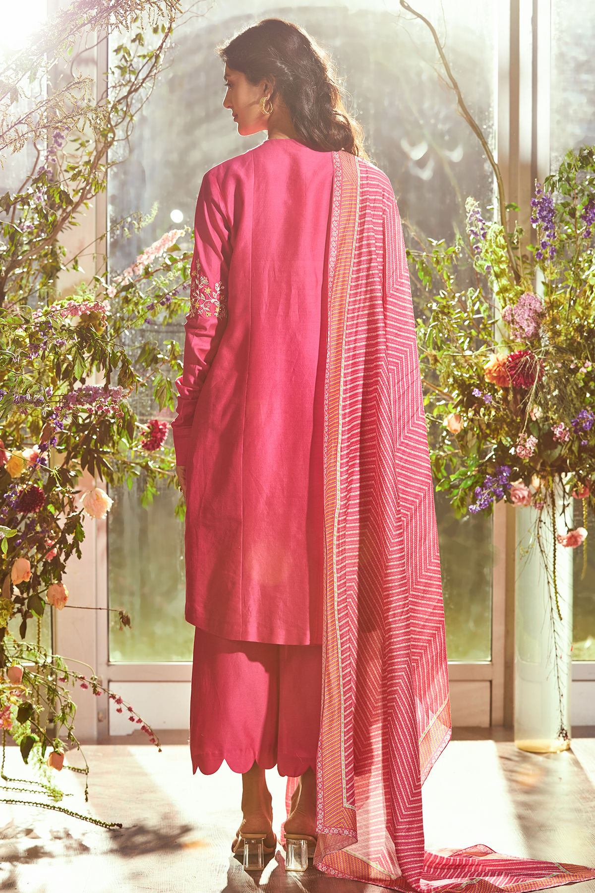 Ridhi-Mehra-Fuschia embroidered chanderi kurta-pants set with Bandhani printed fine silk dupatta