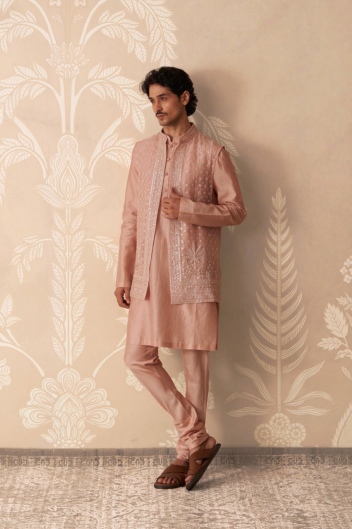 Ambar
Kurta Bandi Set