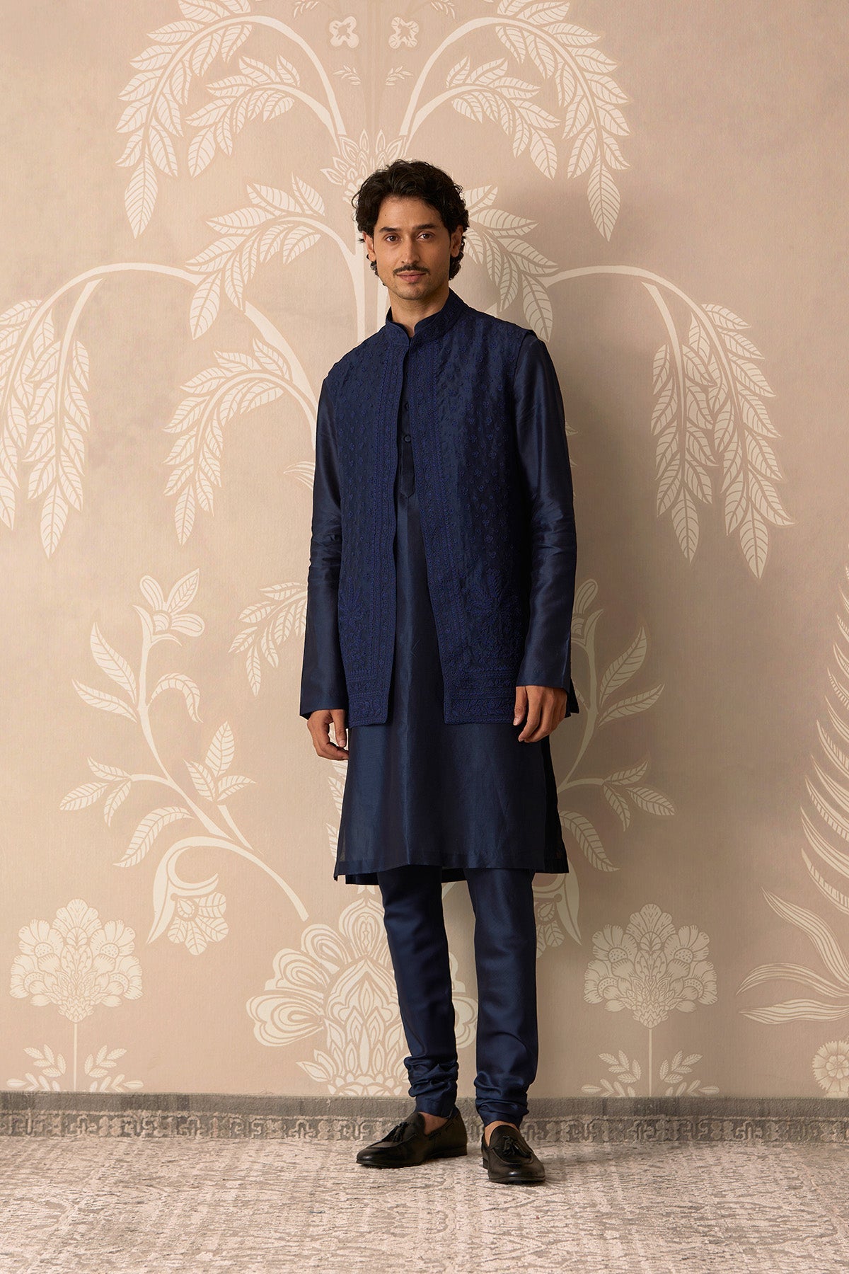 Neel 
Kurta Bandi Set