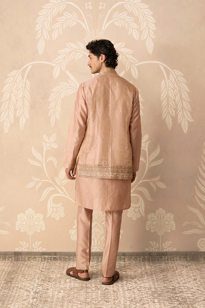 Zaroon 
Kurta Bandi Set