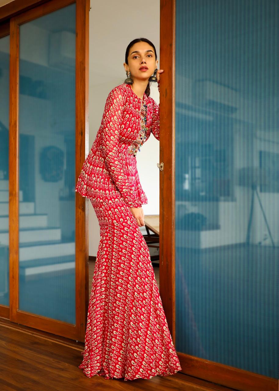 Aditi Rao Hydari in Dilnaz