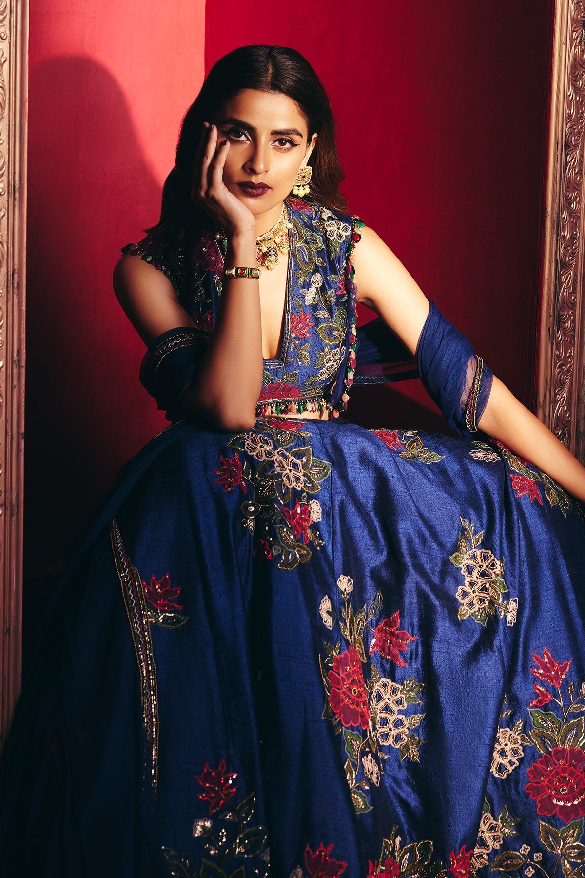 Ridhi-Mehra-Navy-embroidered raw silk Lehenga